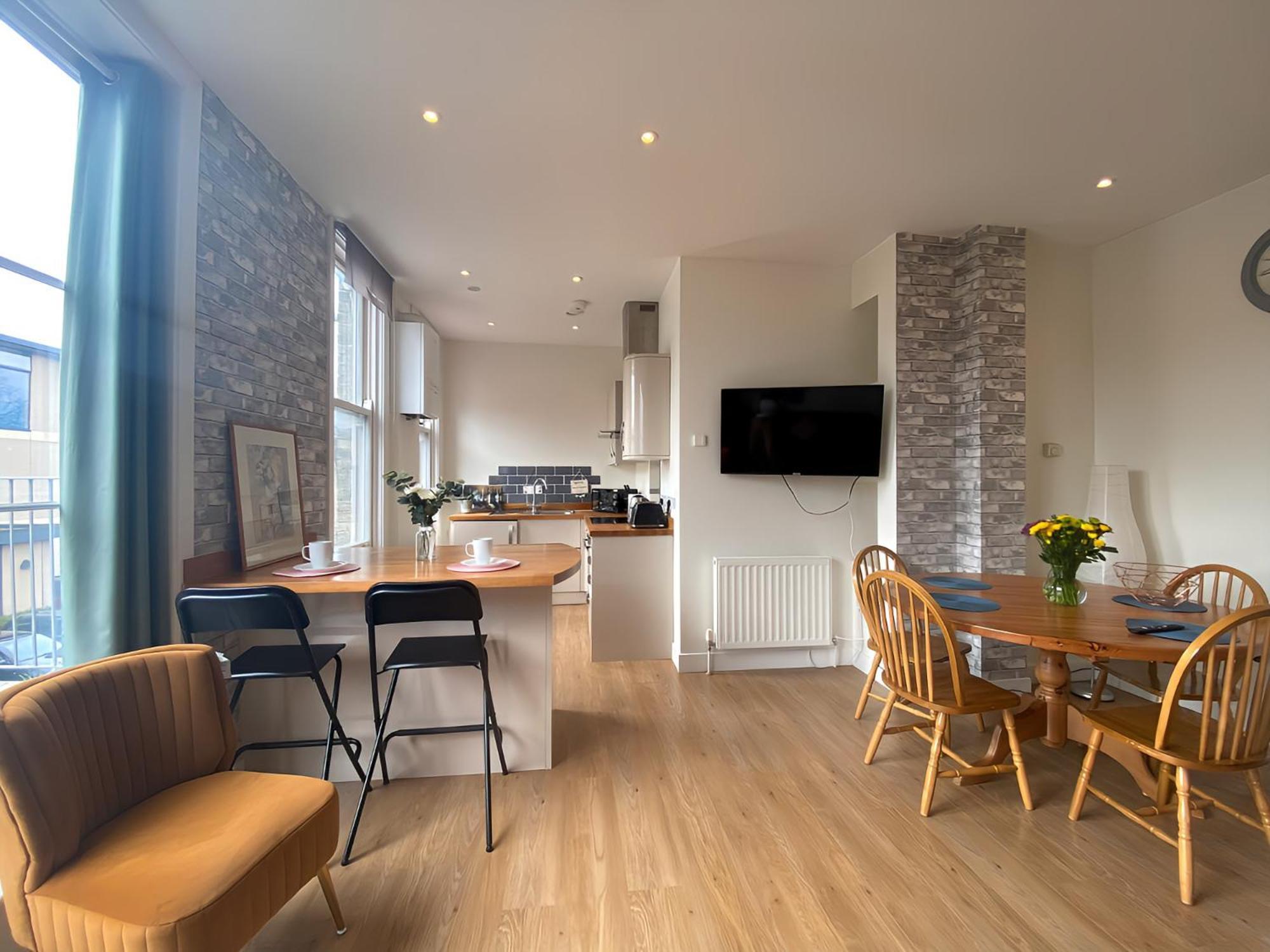 Cambridge Stays Diamond 2Br Apartment-Central-Parking-Walk To City & Train Station Zewnętrze zdjęcie